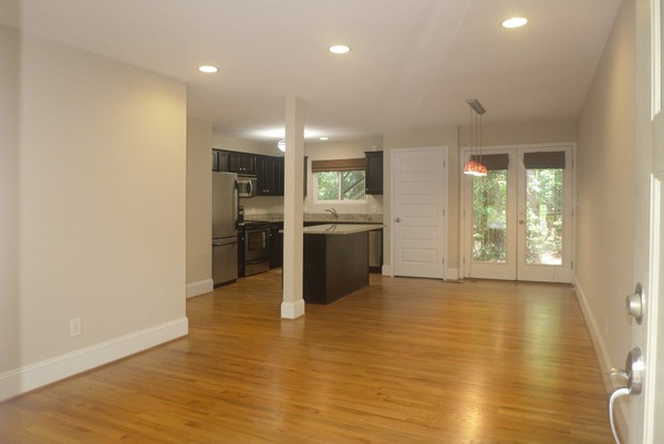 Living, Dine, Kitchen